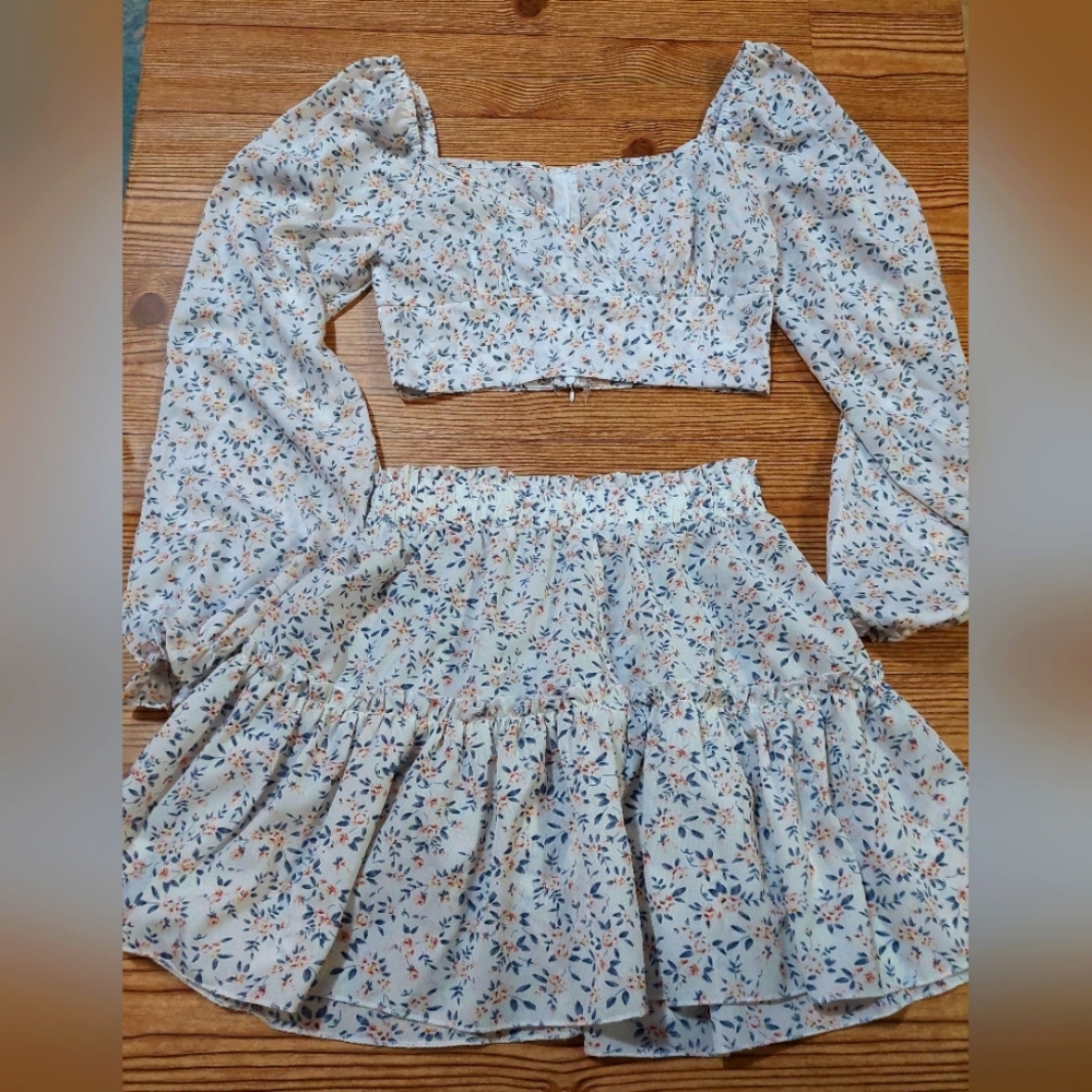 Floral 2 piece Skirt Outfit